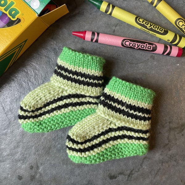 Baby Booties KNITTING PATTERN - Crayon - Seamless, with Striped Cuff, in Five Sizes - Digital Download PDF