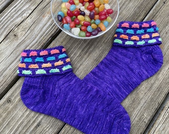 Socks KNITTING PATTERN - Jellybean Shorties - Toe-up, in Four Sizes - Digital Download PDF