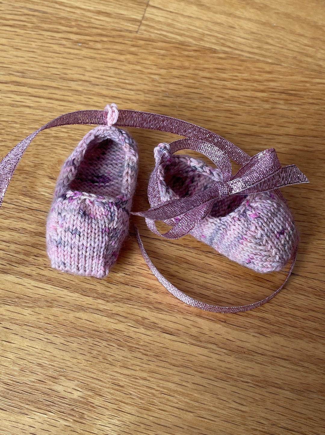 Baby Booties KNITTING PATTERN Ballerina Seamless, in Five Sizes Digital