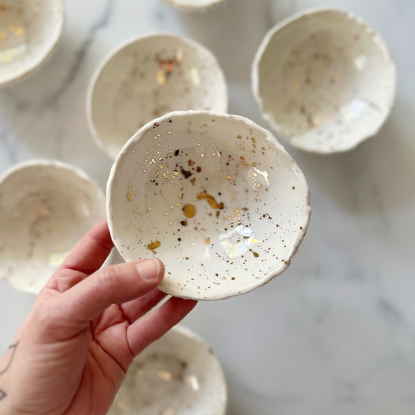 Gold Splatter Small Geode Bowl  - White Gold Small Ceramic Bowl, Ring Trinket Dish, Pinch Bowl, Hostess gift
