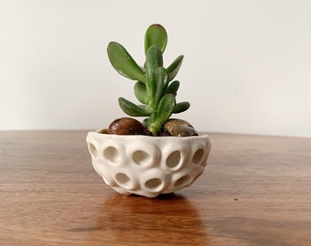 Little Lotus Bowl, White - Pinch Bowl, Salt Dish, Ceramic Ring Dish, Small Porcelain Bowl