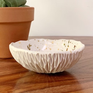 Gold Splatter Small Geode Bowl White Gold Small Ceramic Bowl, Ring Trinket Dish, Pinch Bowl, Hostess gift image 4