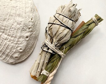 Sage Smudge Kit - Sage, Cedar and Sweetgrass, Palo Santo, Space Clearing, Energy Cleansing Ritual