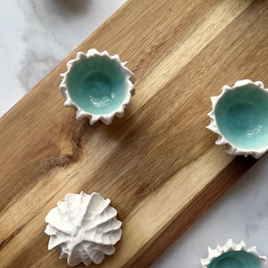 Tiny Scallop Bowl, Copper Blue Pinch Bowl, Salt Dish, Ceramic Ring Dish, Small Porcelain Bowl image 3