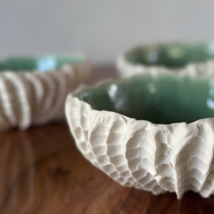 Jade Green Medium Scallop Bowl Green and White Textured Ceramic Serving Bowl, Handmade Pottery Bowl, Catch All image 8