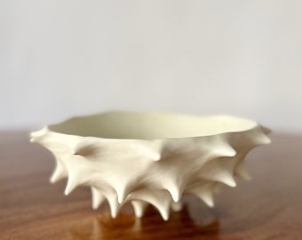 Medium Conch Bowl -  Porcelain Fruit Bowl, Serving Bowl, White Ceramic Bowl, Large Bowl