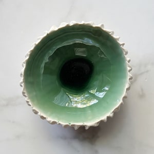 Jade Green Medium Scallop Bowl Green and White Textured Ceramic Serving Bowl, Handmade Pottery Bowl, Catch All image 4