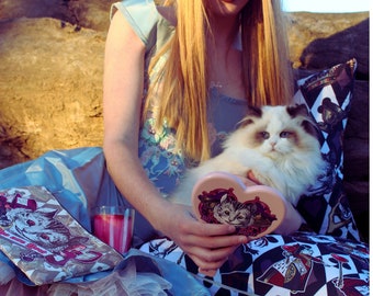 Cheshire Cat Bundle Cosmetic Bag & Mirror