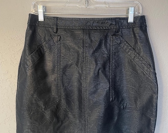 Snake skin black skirt sz M y2k