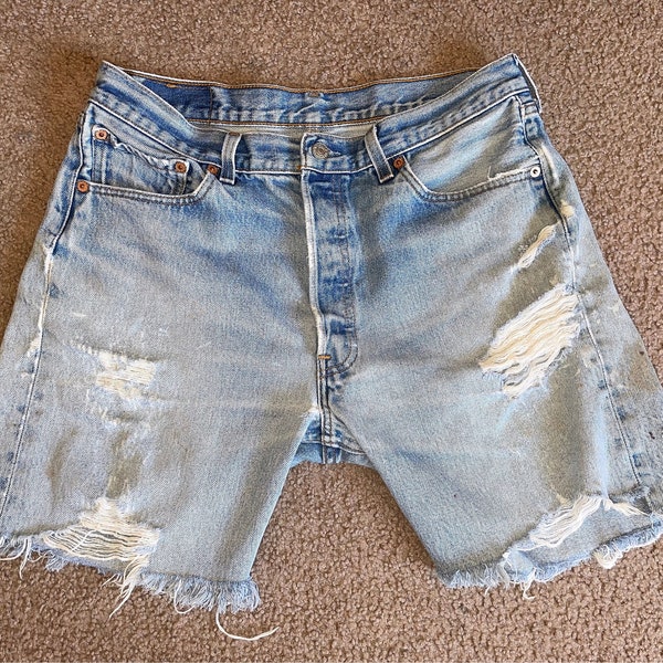 SALE SALE 501 Levis shorts cutoff jean denim waist 33”
