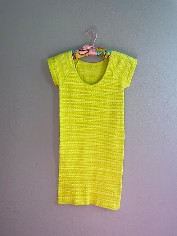 SALE SALE Clearance SALE Bright yellow textured dr