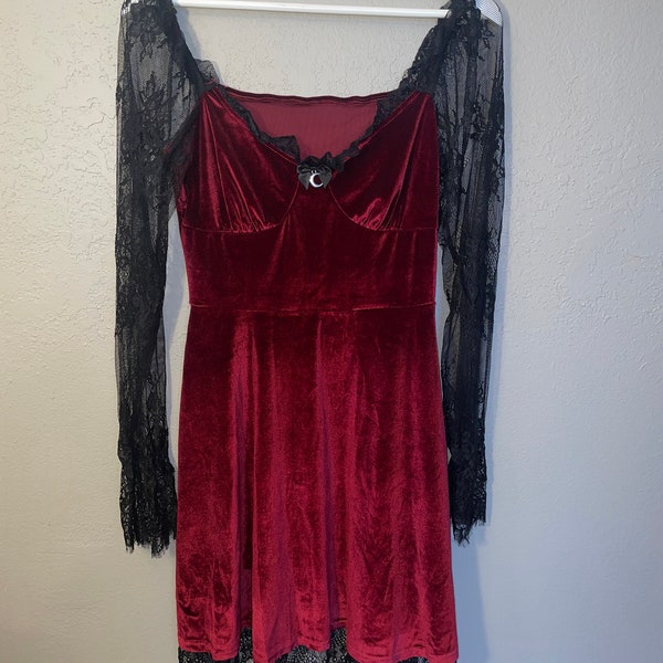 SALE SALE Velvet lace dress black burgundy Halloween costume