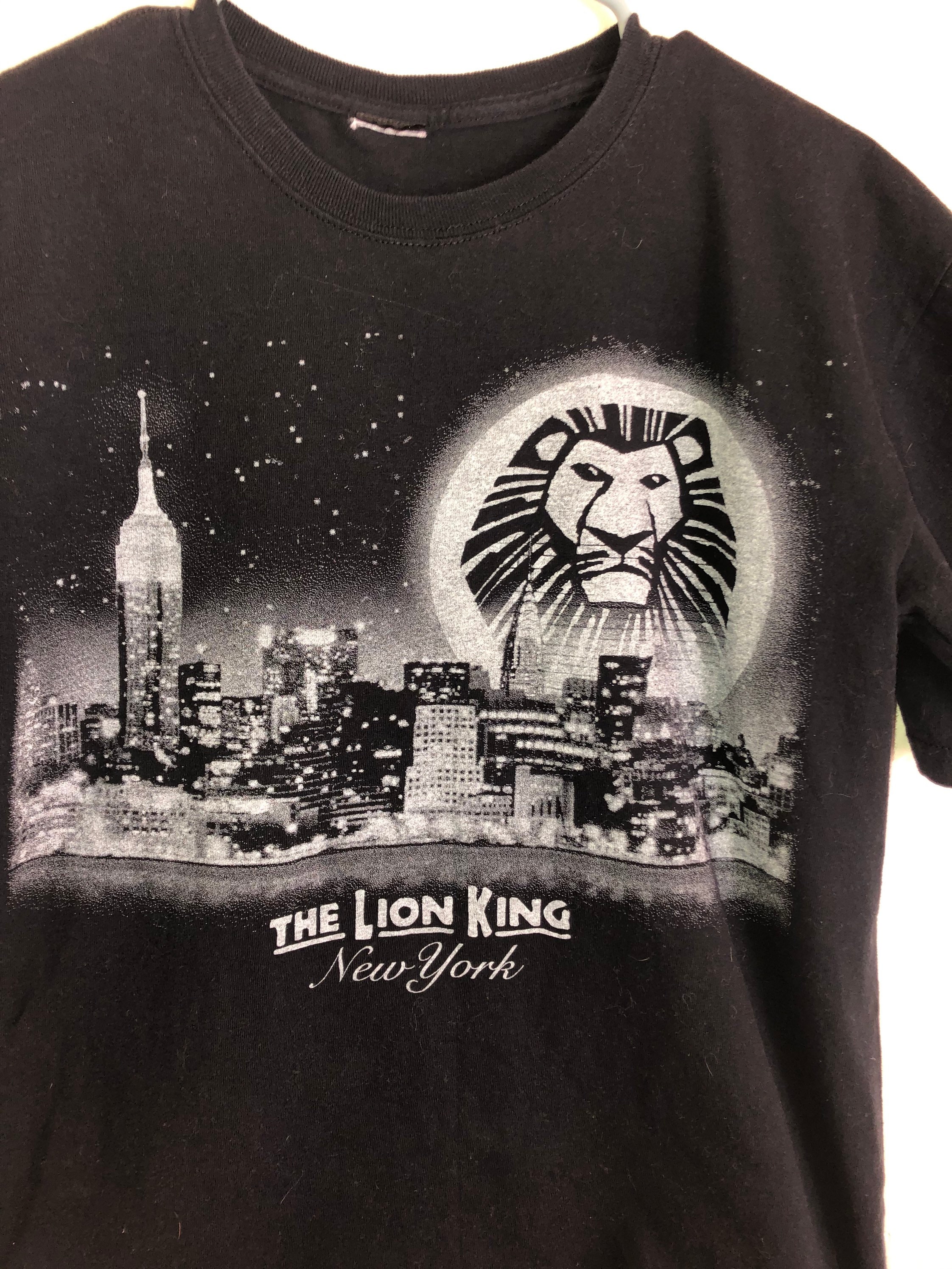 Sale Closing Shop Sale the Lion King 