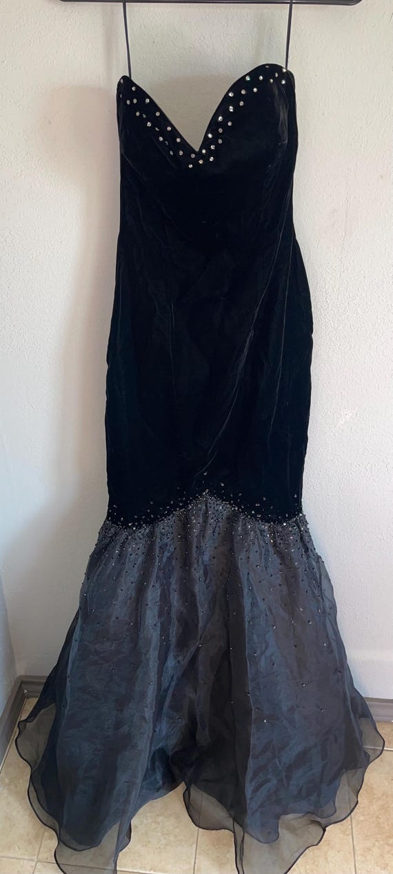 Vintage 80s 90s Jovani Sz 6 Black Velvet Rhinestone Beaded Gown - Etsy  Israel