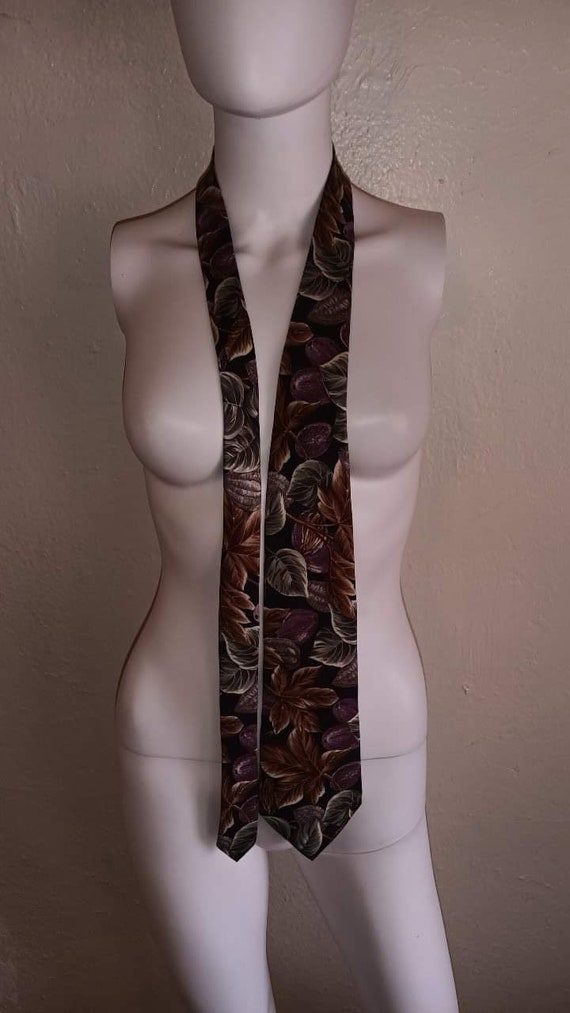 SALE SALE Clearance SALE Vintage neck tie silk