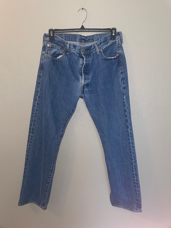 SALE SALE 501 LEVIS Jeans 501 button up  Waist W 3