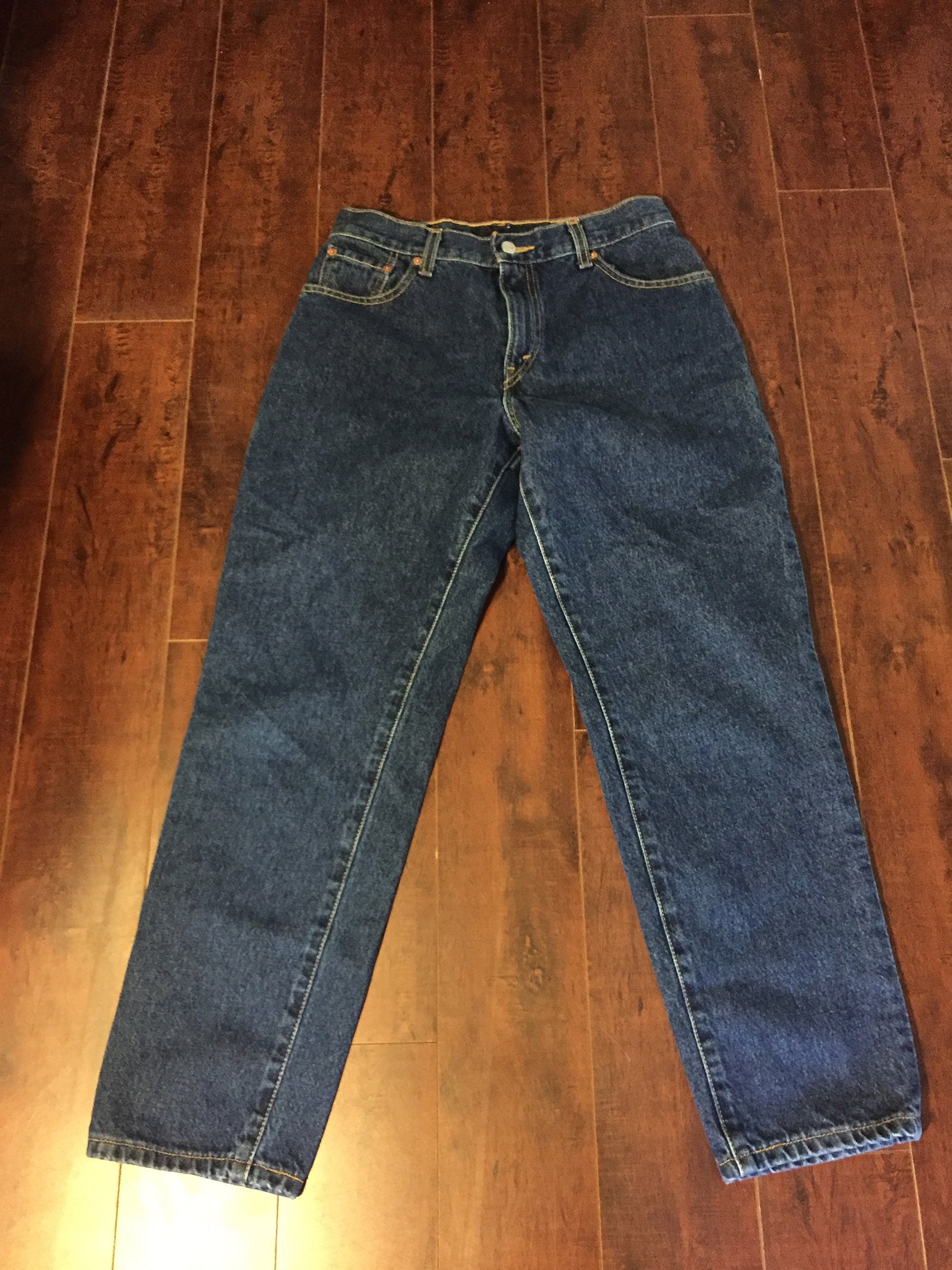 levis relaxed tapered 550 jeans womens