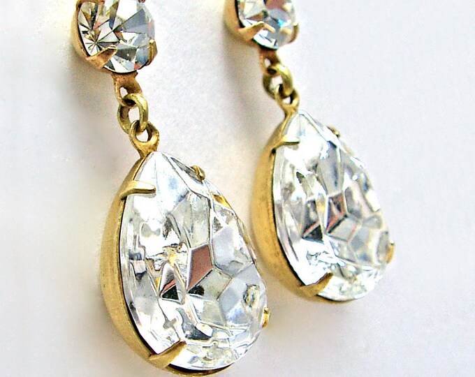 Oval Crystal Post Earrings main image 0