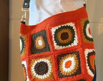Colorful Granny Square Bag with Adjustable Strap, Afghan Style Handbag Crochet Purse, Floral Summer Hippie Tote, Retro Festival Bag for Her,