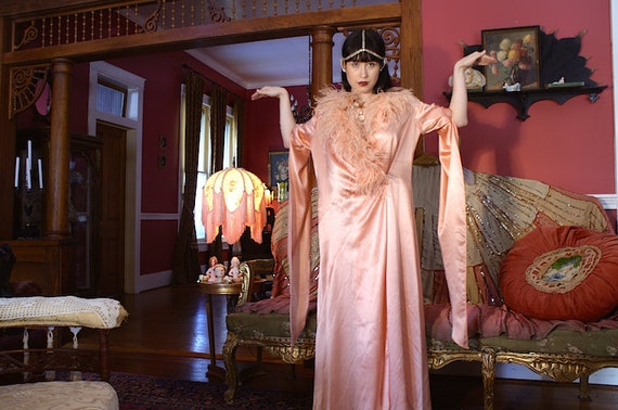 As-Found Spectacular Rare Bat Winged Cleopatra 192