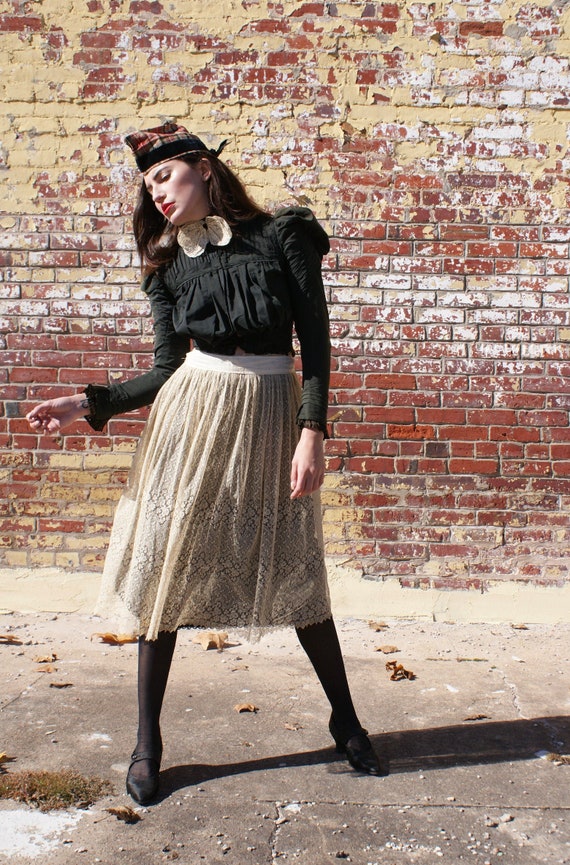Penny Dreadful Vibes 20s Lace Skirt