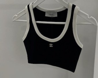 Camiseta de tirantes básica de algodón negra para mujer