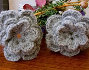 Gray Wool Flower Appliques - Gray Wool Rose Appliques - Gray Wool Flower Embellishments - Gray Wool Rose Embellishments - Crochet Flowers