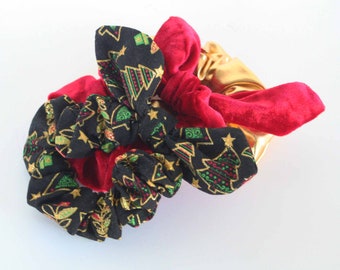 Christmas tree, Red velvet and gold bow scrunchie pack ~ Bow Scrunchies, Scrunchie set, scrunchy pack, Christmas scrunchie set