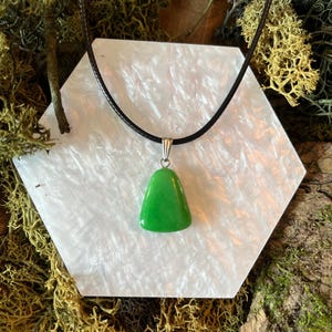 Chrysoprase necklace / healing stone necklace