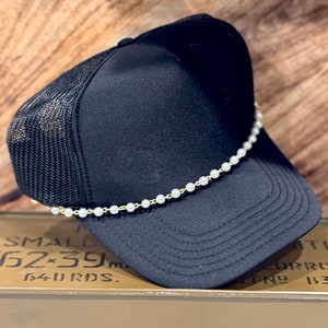 Trucker Hat Chains