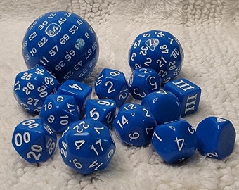 Blau-weißes, ungewöhnliches 15-Stanzform-Set mit D100, D30 und mehr! | Dungeons und Drachen | 100-seitige Würfel | DnD-Würfel | DnD-Würfel-Set