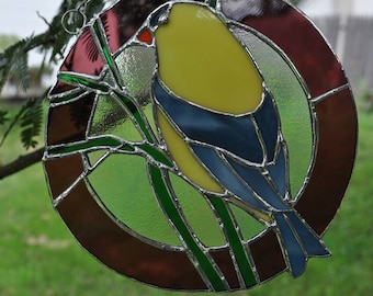 Goldfinch suncatcher-circle- bird-handmade