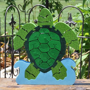 NEW Ornate Island Turtle Wooden Animal Puzzle Toy  Hand Cut  Figurine Art