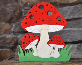 Adorable rompecabezas de madera con hongos de lunares rojos cortados a mano, divertido, hecho en EE. UU., arte de figuras