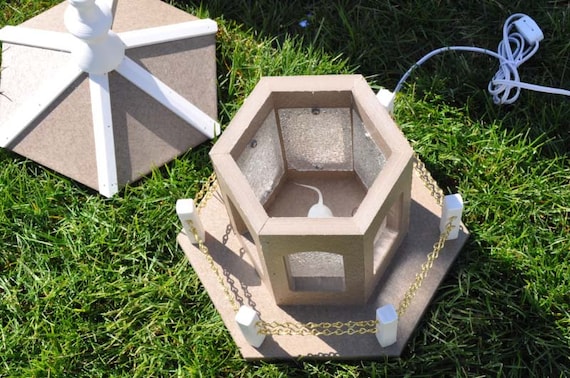 Red white and blue outlet outdoor lights