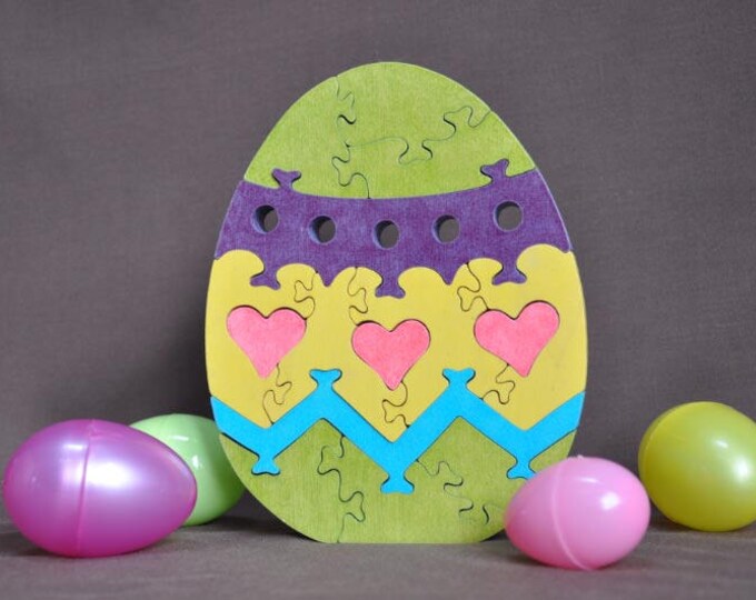 NEW Green Easter EGG Puzzle Wooden Toy Hand Cut With Scroll Saw Great