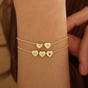 Minimale 3D-hart initiële armband, aangepaste geboortesteenarmband, gouden letterarmband, damesarmband, gepersonaliseerd cadeau, Moederdagcadeau
