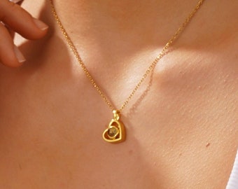 Heart Projection Necklaces, Custom Picture Necklaces, Minimalist Photo Necklaces, Projection Memorial Gifts, Mothers Day Gift, Gifts for Mum