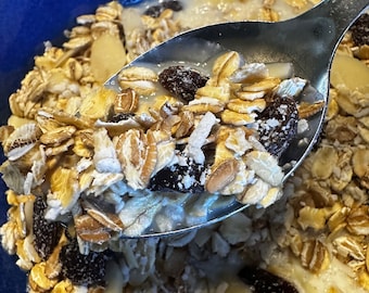 Premium Raisin Nut Muesli - Whole Grain Breakfast Cereal, 12oz
