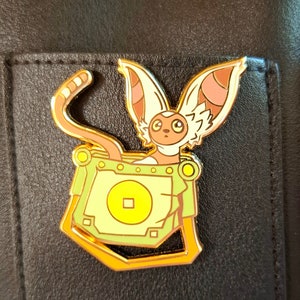 Lemur Inside Bag - Enamel Pin