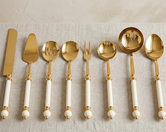 8-Piece Luxury Serving Set, Vintage Style Gold Kitchen Utensils, Cream Pearl Detailed Serving Spoons, Elegant Bridal and Wedding Gift