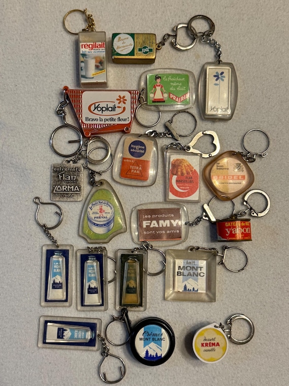 Vintage Key Rings - Keychain - 162 - Pack of 127 Press - Candy