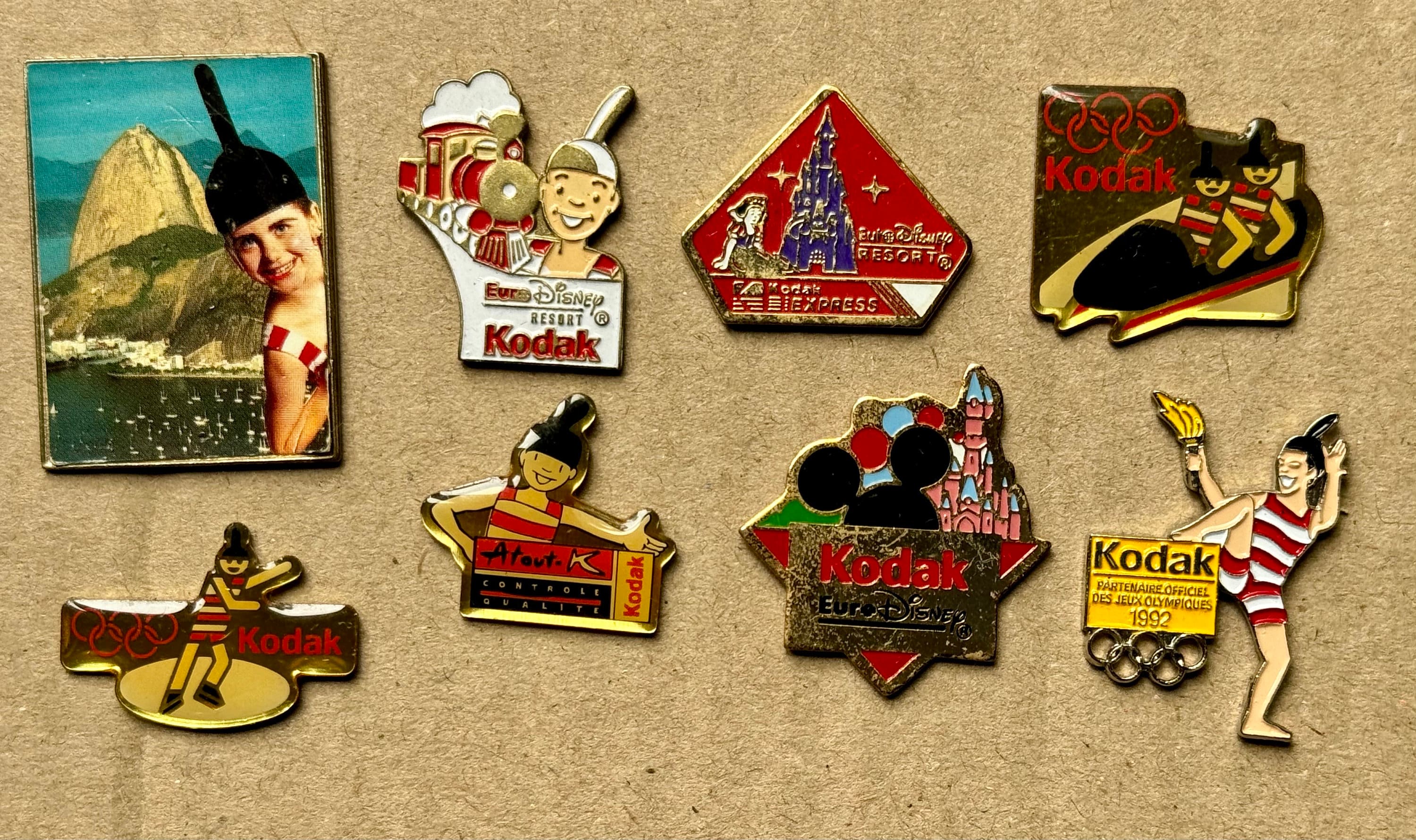 pin´s JEUX OLYMPIQUE - KODAK - CURLING