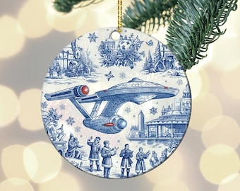 NCC-1701 Decorazione natalizia Toile De Jouy, decorazione astronave, decorazione in ceramica per albero di Natale, regalo di Natale unico per geek