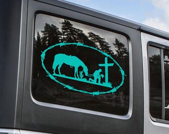 Vinylsticker met biddende cowboy, autosticker met geloofsthema, sticker voor een landelijk christelijk thema