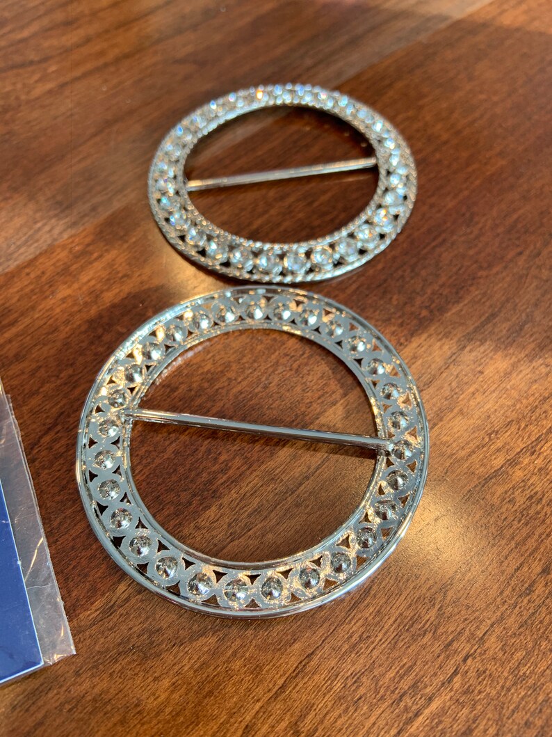 Six Round Metal Rhinestone Belt Buckles for 2 belt