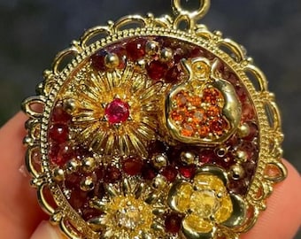 Granat und rosa Blumen Granat Edelsteine vergoldet Anhänger