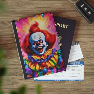 Funda de pasaporte de payaso malvado, funda de pasaporte de cuero vegano, accesorio de viaje con estilo retro de los años 90, regalo colorido de Halloween para fanáticos del terror