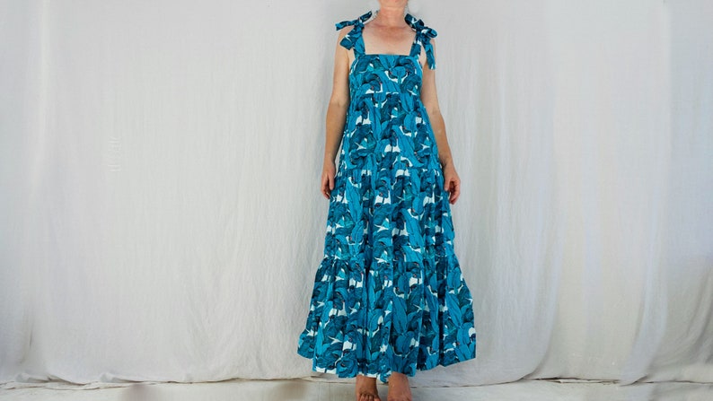 Fantastic Block Print Maxi Dress. Banana Leaf Print imagem 1