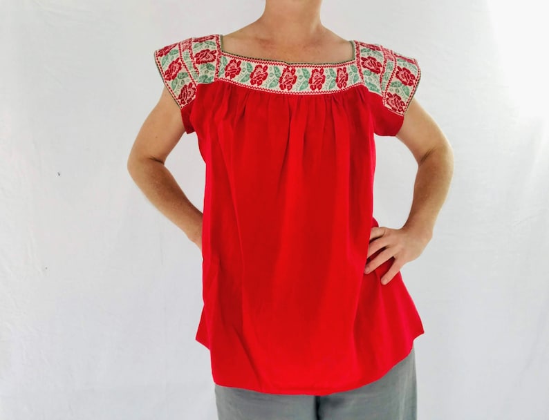Size L Mexico Puebla Hand-Embroidered Nahua Blouse